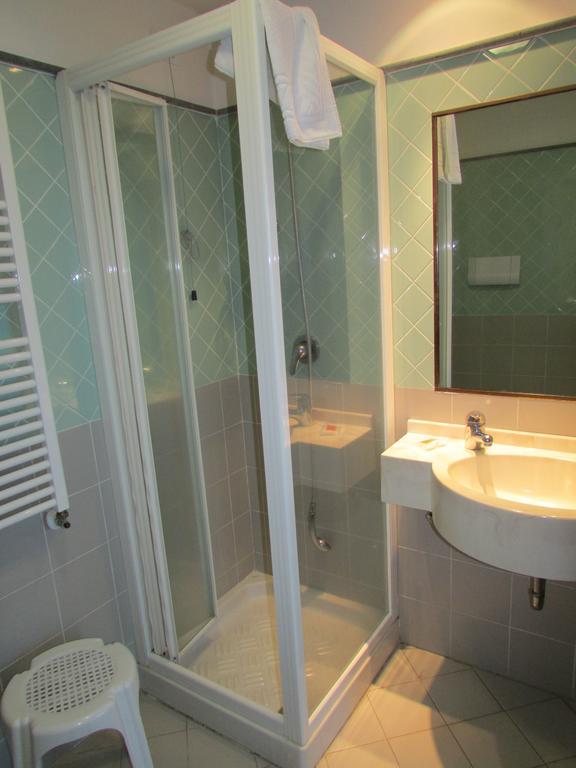 Emmaus Hotel Zafferana Etnea Δωμάτιο φωτογραφία