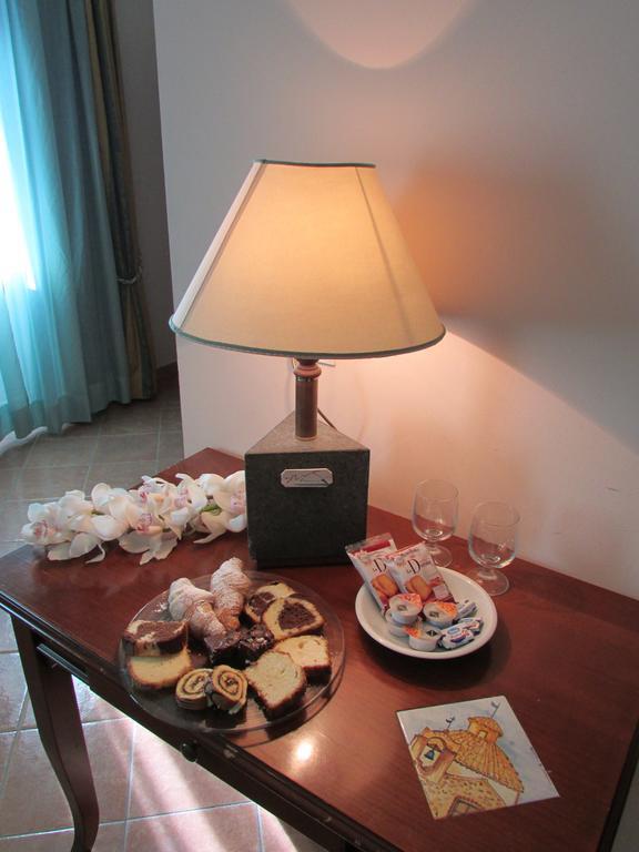 Emmaus Hotel Zafferana Etnea Δωμάτιο φωτογραφία