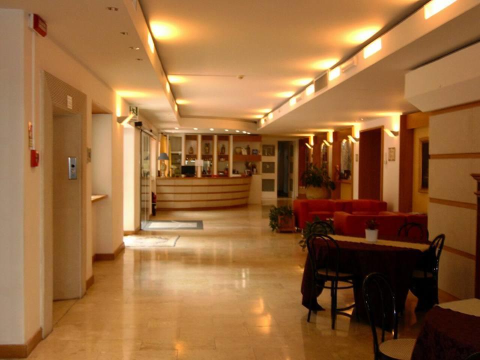 Emmaus Hotel Zafferana Etnea Εξωτερικό φωτογραφία