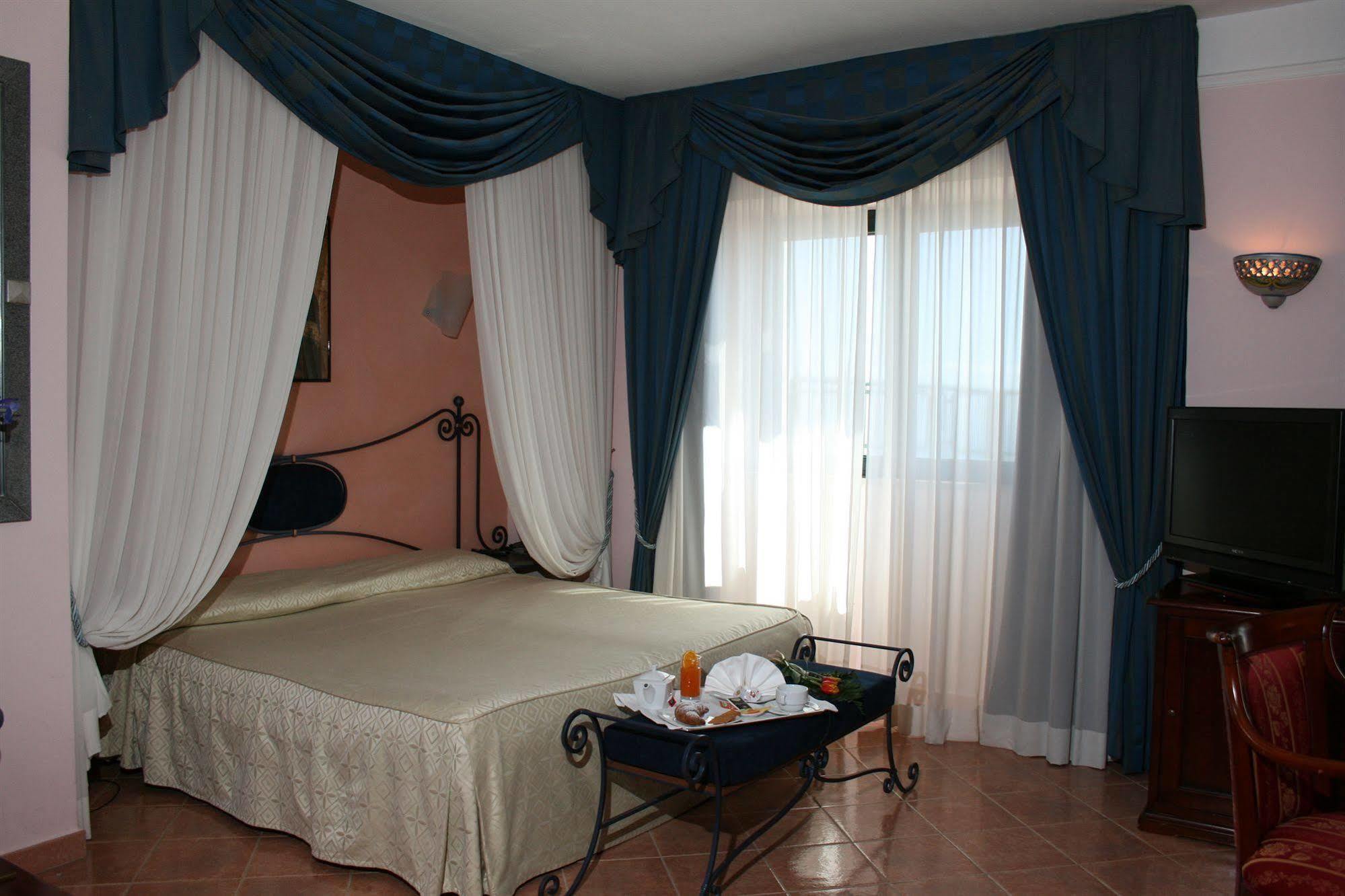 Emmaus Hotel Zafferana Etnea Εξωτερικό φωτογραφία